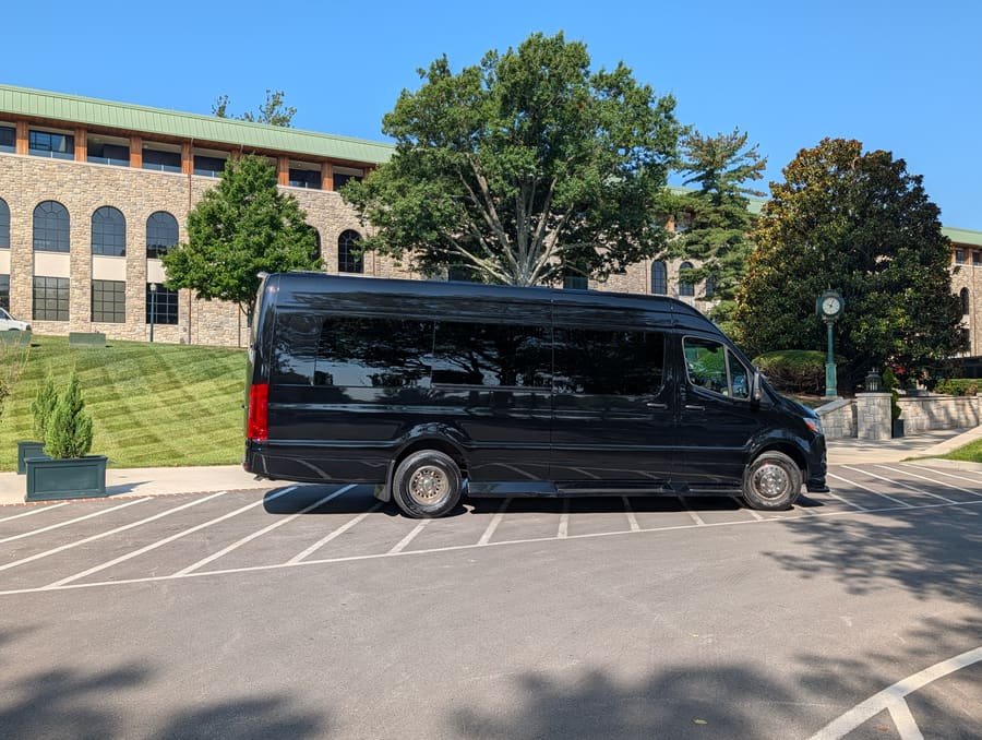 Sprinter van side profile